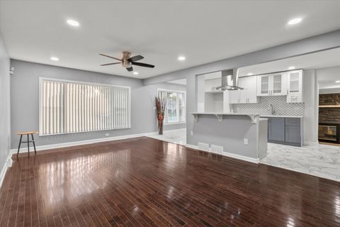 Tiny photo for 16327 Dobson Avenue, South Holland, IL 60473 (MLS # 12436535)