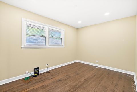 Tiny photo for 16327 Dobson Avenue, South Holland, IL 60473 (MLS # 12436535)