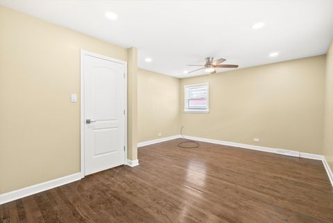 Tiny photo for 16327 Dobson Avenue, South Holland, IL 60473 (MLS # 12436535)