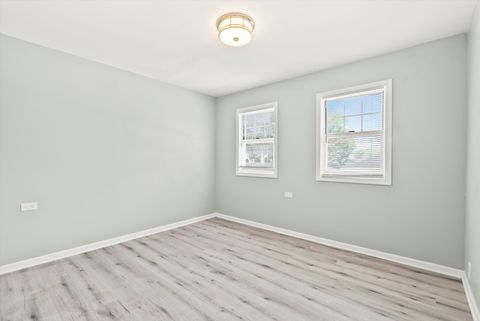 Tiny photo for 16327 Dobson Avenue, South Holland, IL 60473 (MLS # 12436535)