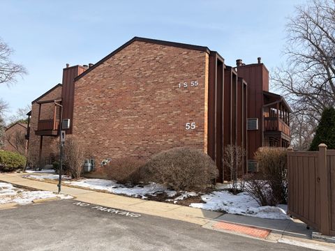 Photo of 1S055 Spring Road #1C, Oakbrook Terrace, IL 60181 (MLS # 12557848)