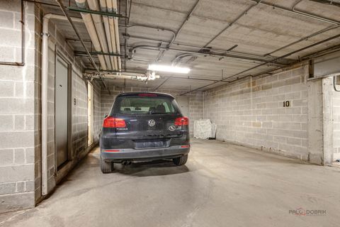 Tiny photo for 840 Michigan Avenue #9, Evanston, IL 60202 (MLS # 12532237)