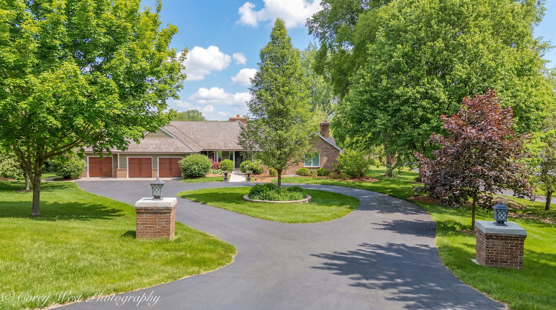 39W944 Deer Run Drive