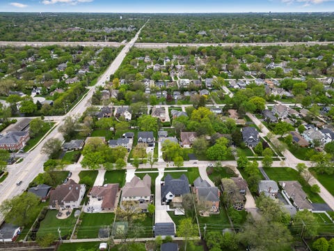 Tiny photo for 5429 Lawn Avenue, Western Springs, IL 60558 (MLS # 12666267)