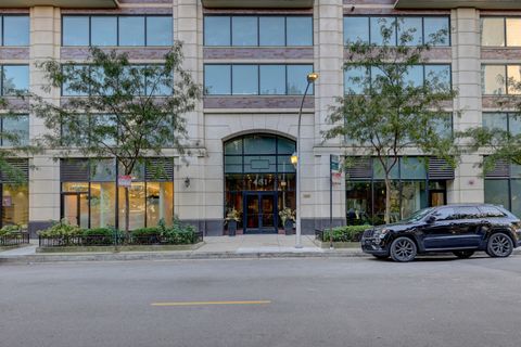 Tiny photo for 451 W Huron Street #1407, Chicago, IL 60654 (MLS # 12500118)