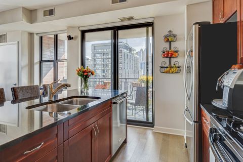 Tiny photo for 451 W Huron Street #1407, Chicago, IL 60654 (MLS # 12500118)