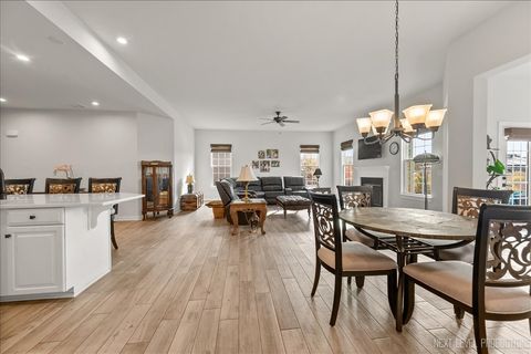 Tiny photo for 828 Mario Lane, Gilberts, IL 60136 (MLS # 12527654)