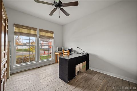 Tiny photo for 828 Mario Lane, Gilberts, IL 60136 (MLS # 12527654)