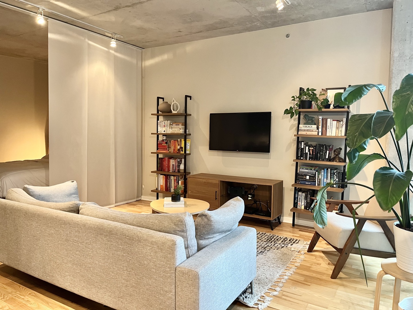 659 W Randolph Street 1217