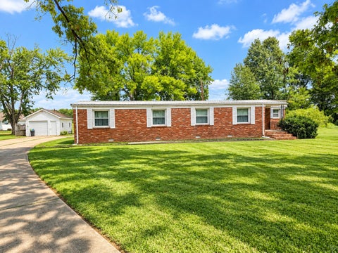 Photo of 1111 E 7th Street, Metropolis, IL 62960 (MLS # 12760997)