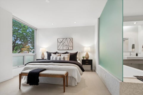 Tiny photo for 1721 N Sheffield Avenue #101, Chicago, IL 60614 (MLS # 12755964)