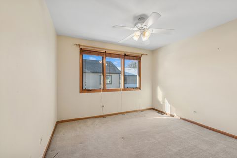 Tiny photo for 9035 W 111th Street #E, Palos Hills, IL 60465 (MLS # 12509139)