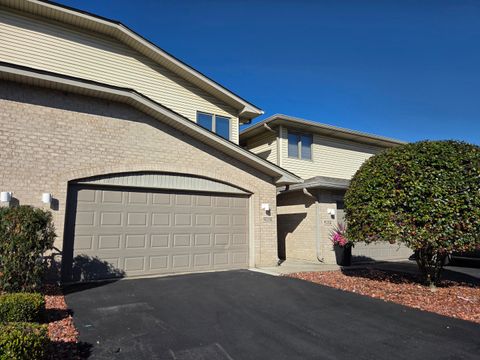 9035 W 111th Street E Palos Hills IL 60465