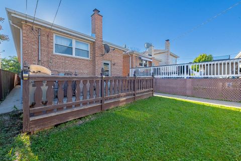 Tiny photo for 5118 S Mobile Avenue, Chicago, IL 60638 (MLS # 12521594)