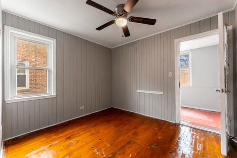 Tiny photo for 328 Callan Avenue #2S, Evanston, IL 60202 (MLS # 12607857)