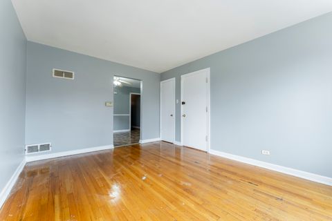 Tiny photo for 328 Callan Avenue #2S, Evanston, IL 60202 (MLS # 12607857)