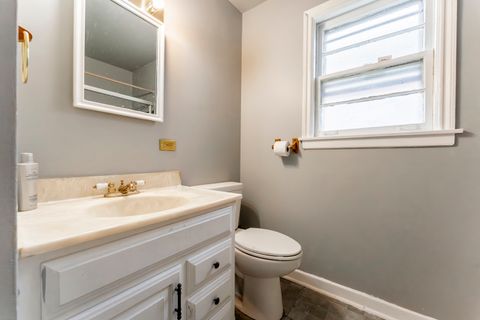 Tiny photo for 328 Callan Avenue #2S, Evanston, IL 60202 (MLS # 12607857)