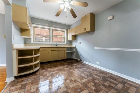 Tiny photo for 328 Callan Avenue #2S, Evanston, IL 60202 (MLS # 12607857)