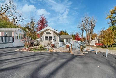 Tiny photo for 64 Fossil Ridge Road, Wilmington, IL 60481 (MLS # 12508231)