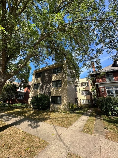 1428 W Fargo Avenue 303 Chicago IL 60626