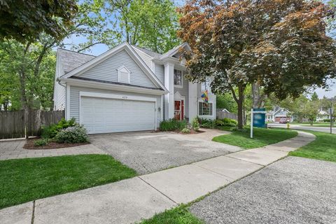 Photo of 459 Rock Hall Circle, Grayslake, IL 60030 (MLS # 12645509)