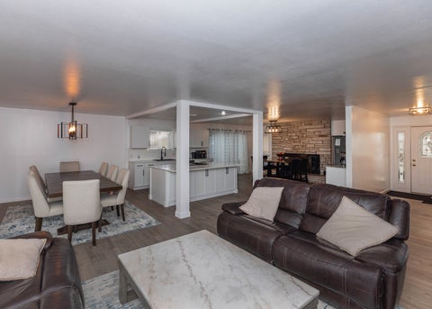 Tiny photo for 5317 36th Avenue Court, Moline, IL 61265 (MLS # 12773136)