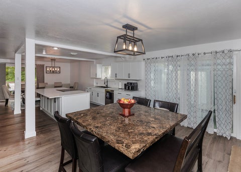 Tiny photo for 5317 36th Avenue Court, Moline, IL 61265 (MLS # 12773136)