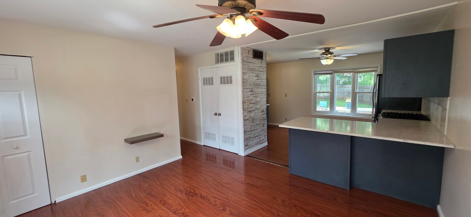 1110 Rainbow View