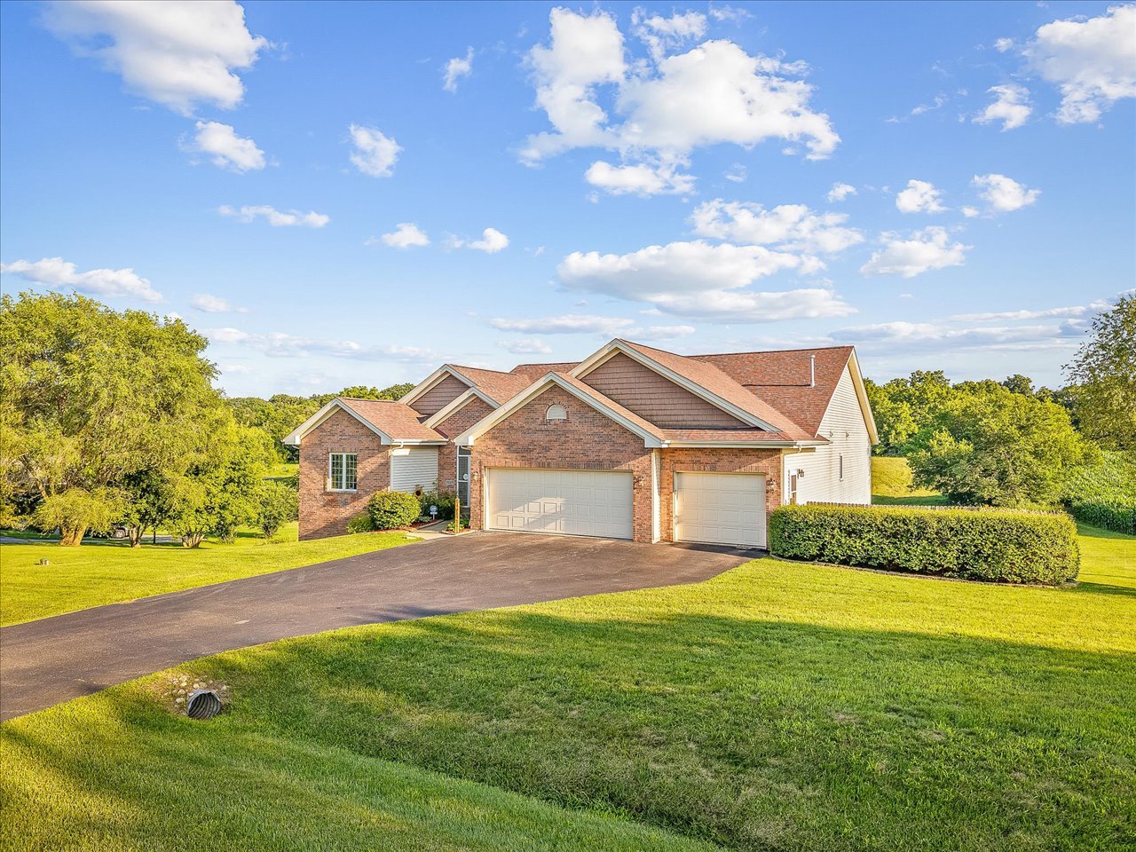 7227 Hawthorne Ridge