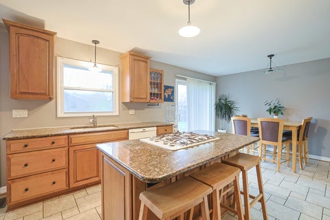 Tiny photo for 225 Placid Way, Elk Grove Village, IL 60007 (MLS # 12541298)