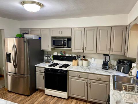 Tiny photo for 1632 N 24th St St, Quincy, IL 62301 (MLS # 12545021)