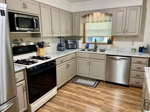 Tiny photo for 1632 N 24th St St, Quincy, IL 62301 (MLS # 12545021)