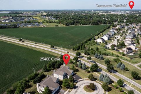 Tiny photo for 25400 Cove Court, Plainfield, IL 60544 (MLS # 12532083)