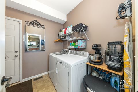 Tiny photo for 25400 Cove Court, Plainfield, IL 60544 (MLS # 12532083)