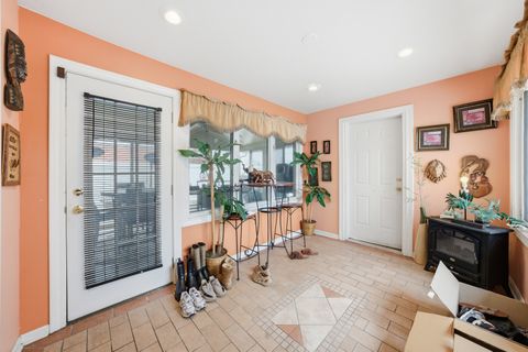 Tiny photo for 702 E 162nd Place, South Holland, IL 60473 (MLS # 12586436)