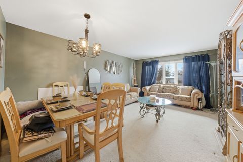 Tiny photo for 702 E 162nd Place, South Holland, IL 60473 (MLS # 12586436)