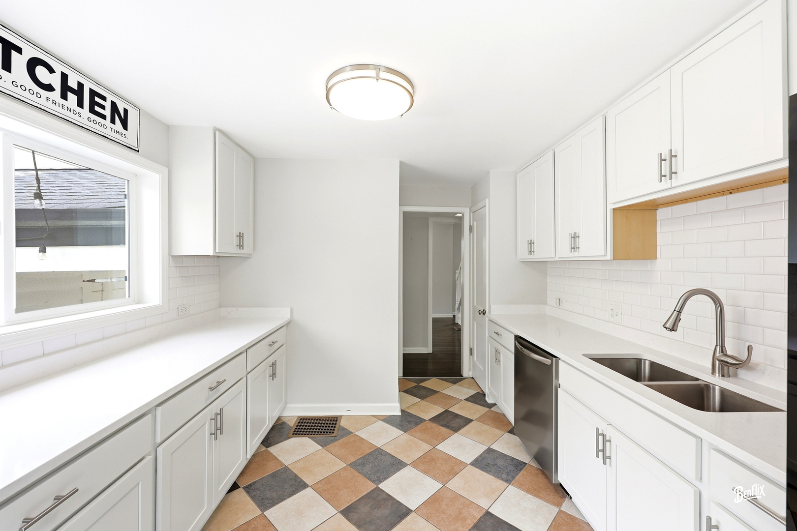 36 N Ashland Avenue