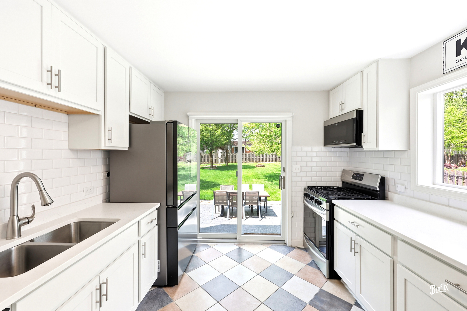 36 N Ashland Avenue