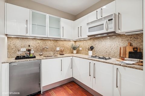 Tiny photo for 1718 W Wrightwood Avenue, Chicago, IL 60614 (MLS # 12419229)