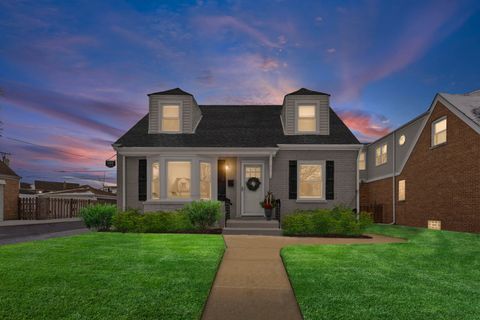 Photo of 6100 N Overhill Avenue, Chicago, IL 60631 (MLS # 12551917)