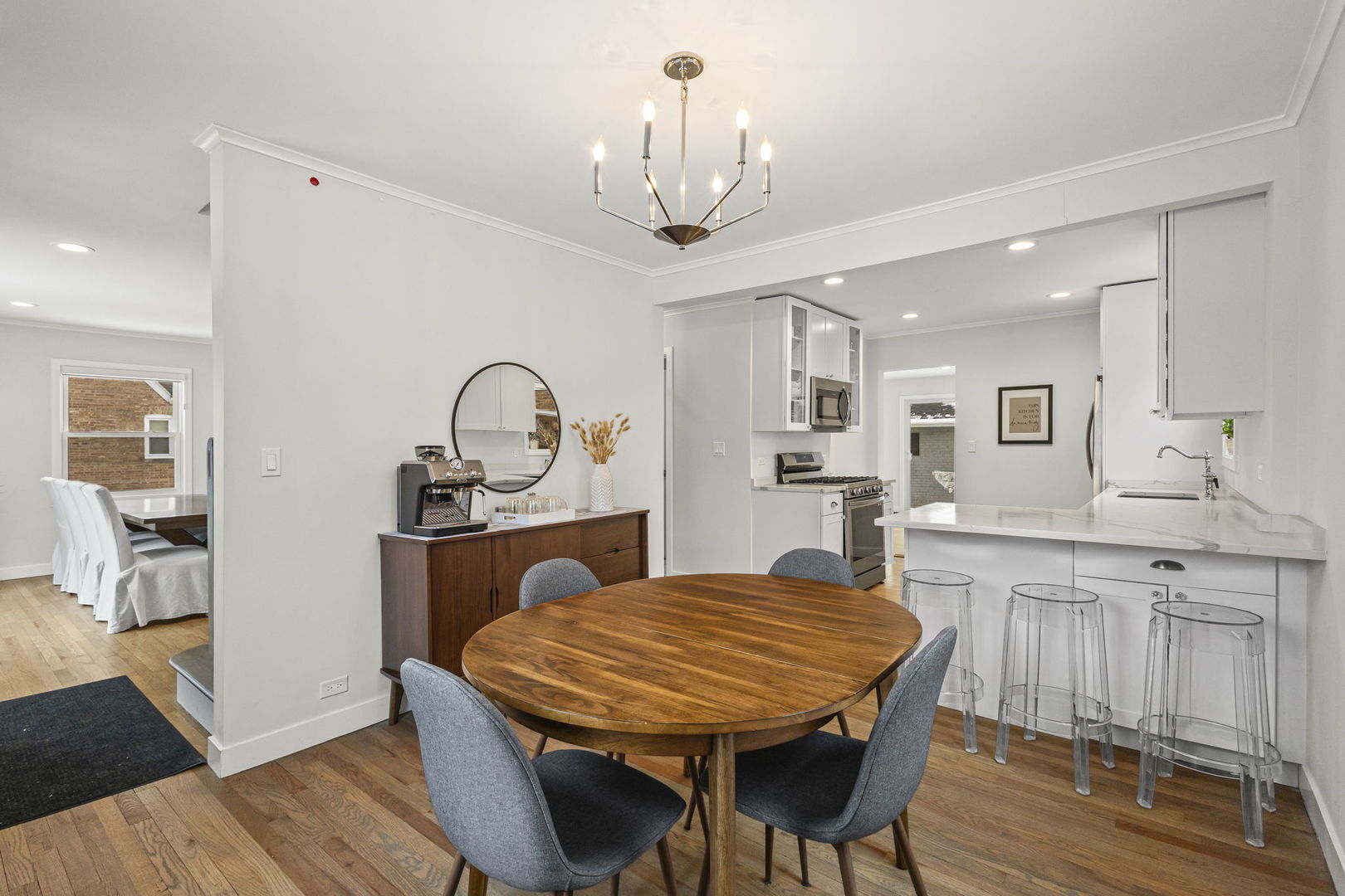 6100 N Overhill Avenue, Chicago, IL, 60631 3 6100 N Overhill Avenue