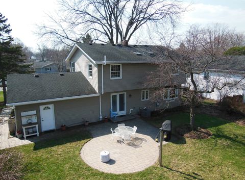 Tiny photo for 213 Arapahoe Trail, Carol Stream, IL 60188 (MLS # 12597614)