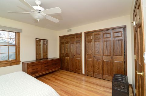 Tiny photo for 213 Arapahoe Trail, Carol Stream, IL 60188 (MLS # 12597614)