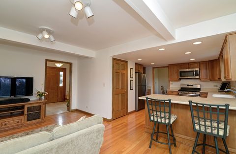 Tiny photo for 213 Arapahoe Trail, Carol Stream, IL 60188 (MLS # 12597614)