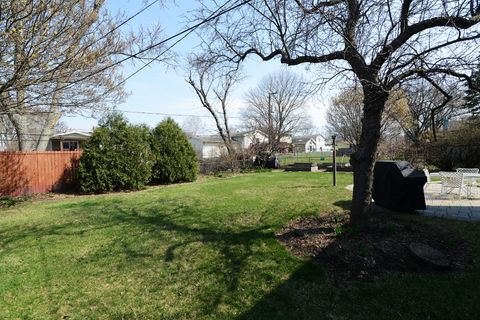 Tiny photo for 213 Arapahoe Trail, Carol Stream, IL 60188 (MLS # 12597614)