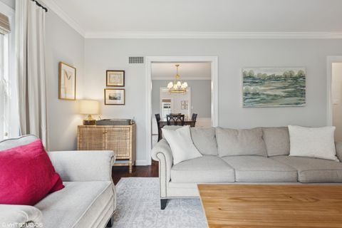 Tiny photo for 324 S Poplar Avenue E, Elmhurst, IL 60126 (MLS # 12612724)