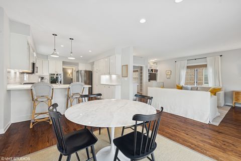 Tiny photo for 324 S Poplar Avenue E, Elmhurst, IL 60126 (MLS # 12612724)