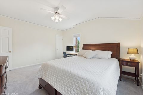 Tiny photo for 324 S Poplar Avenue E, Elmhurst, IL 60126 (MLS # 12612724)