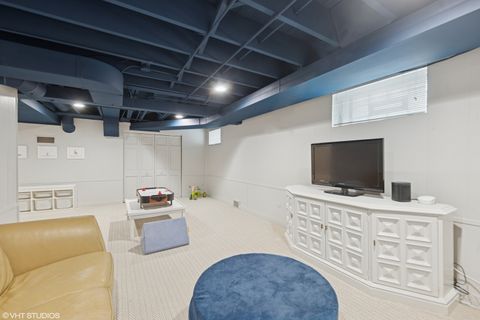 Tiny photo for 324 S Poplar Avenue E, Elmhurst, IL 60126 (MLS # 12612724)