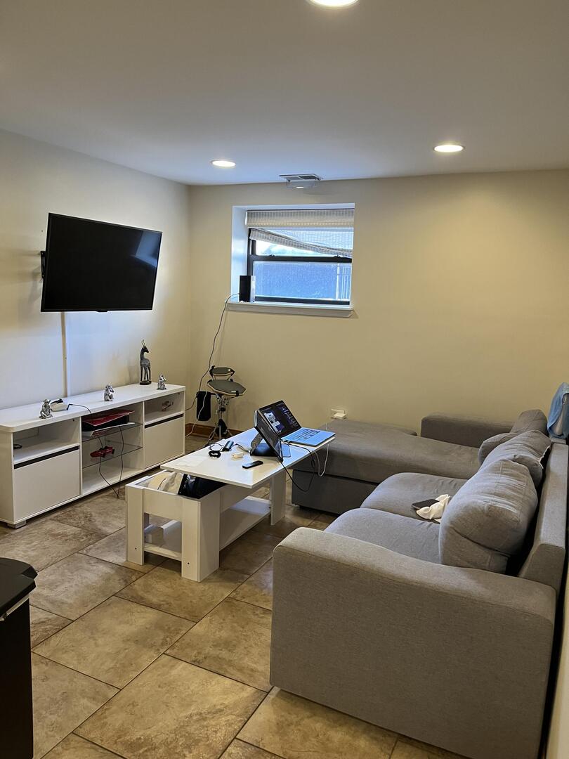 1005 N Campbell Avenue G